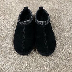 Kollaburra By Uggs size 6